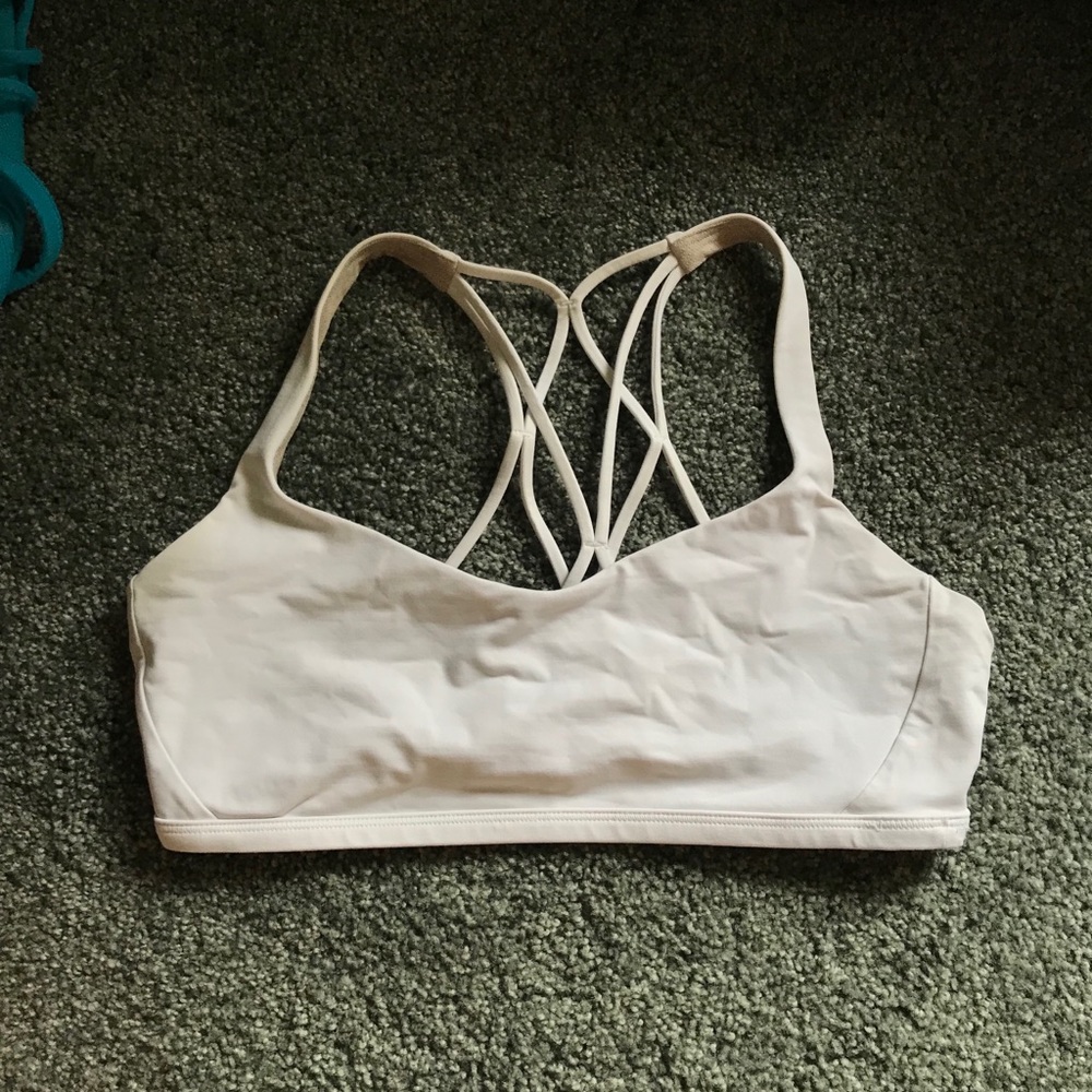 white lulu lemon sports bra. fun back. size 8